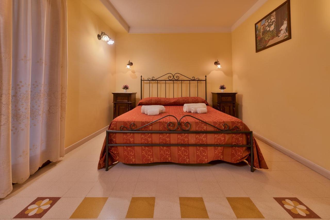 Casa Manzella Bed & Breakfast Terrasini Exterior photo